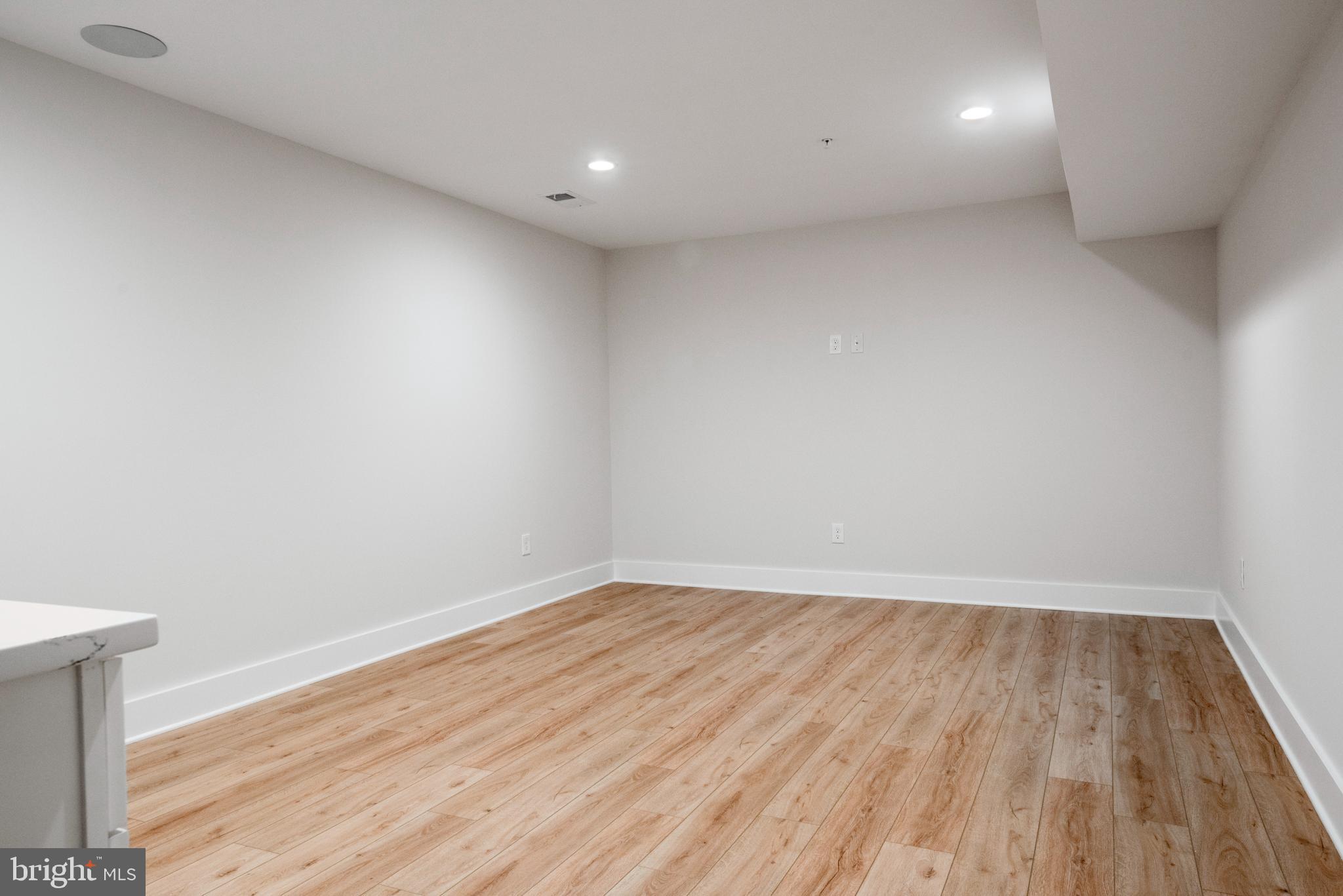 105 Ellershaw Ct