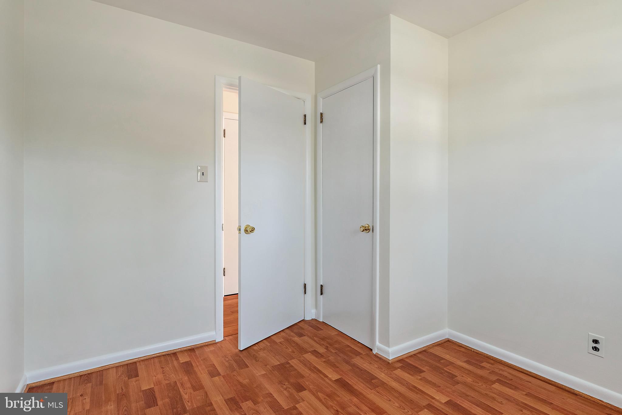 746 WARREN DRIVE