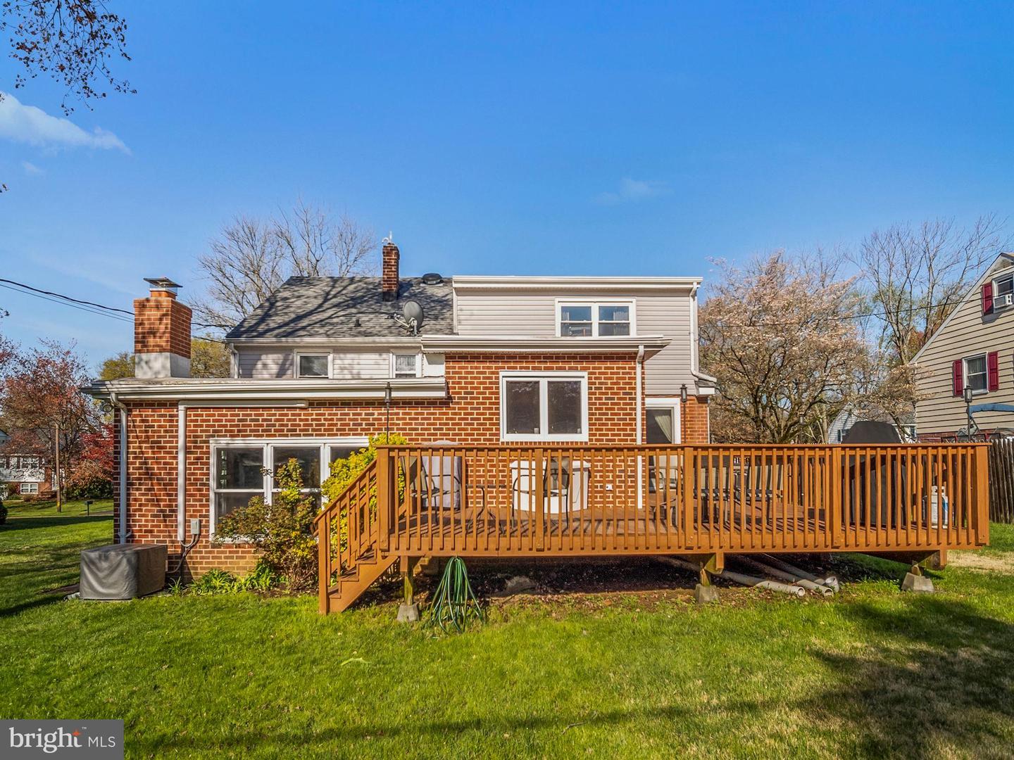 2625 Sherwood Dr