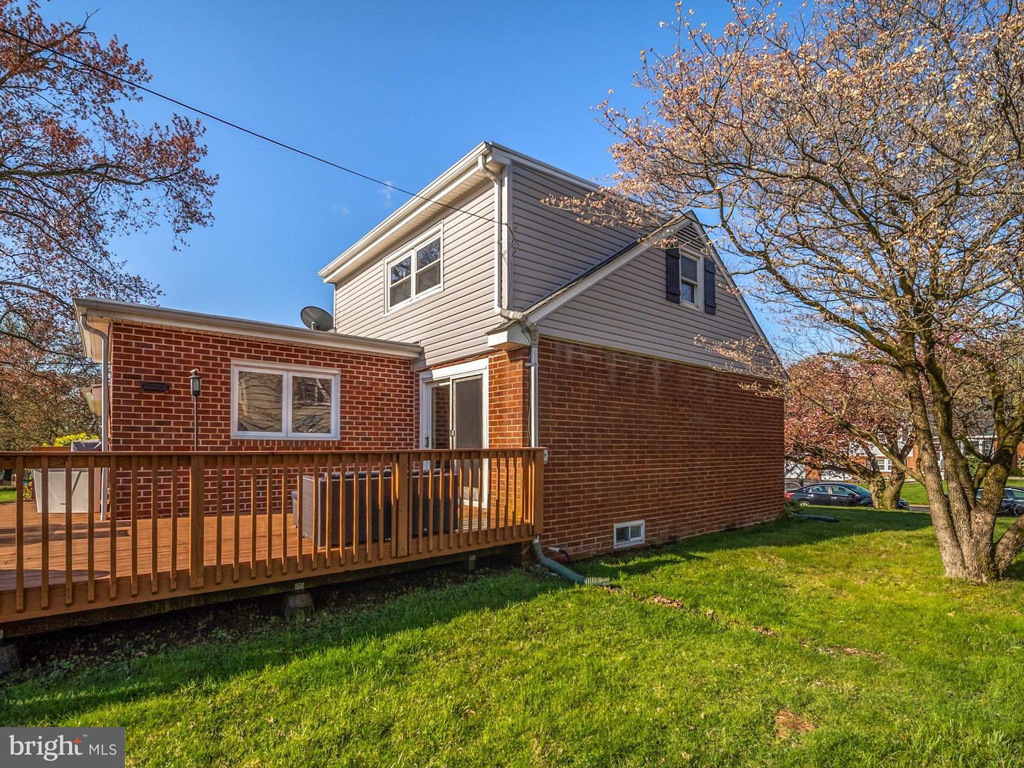 2625 Sherwood Dr