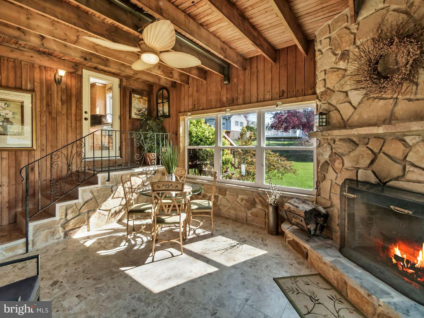 2625 Sherwood Dr