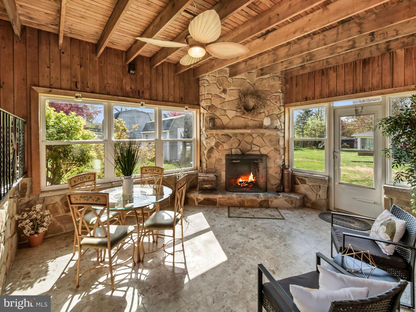 2625 Sherwood Dr