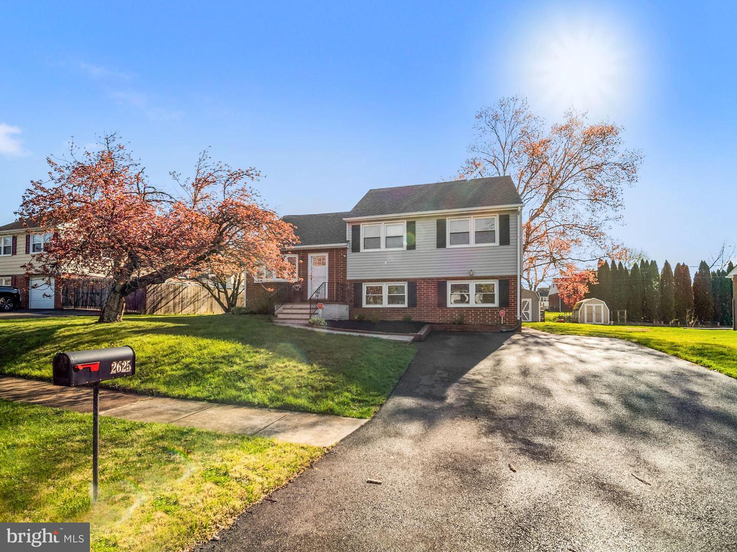 2625 Sherwood Dr