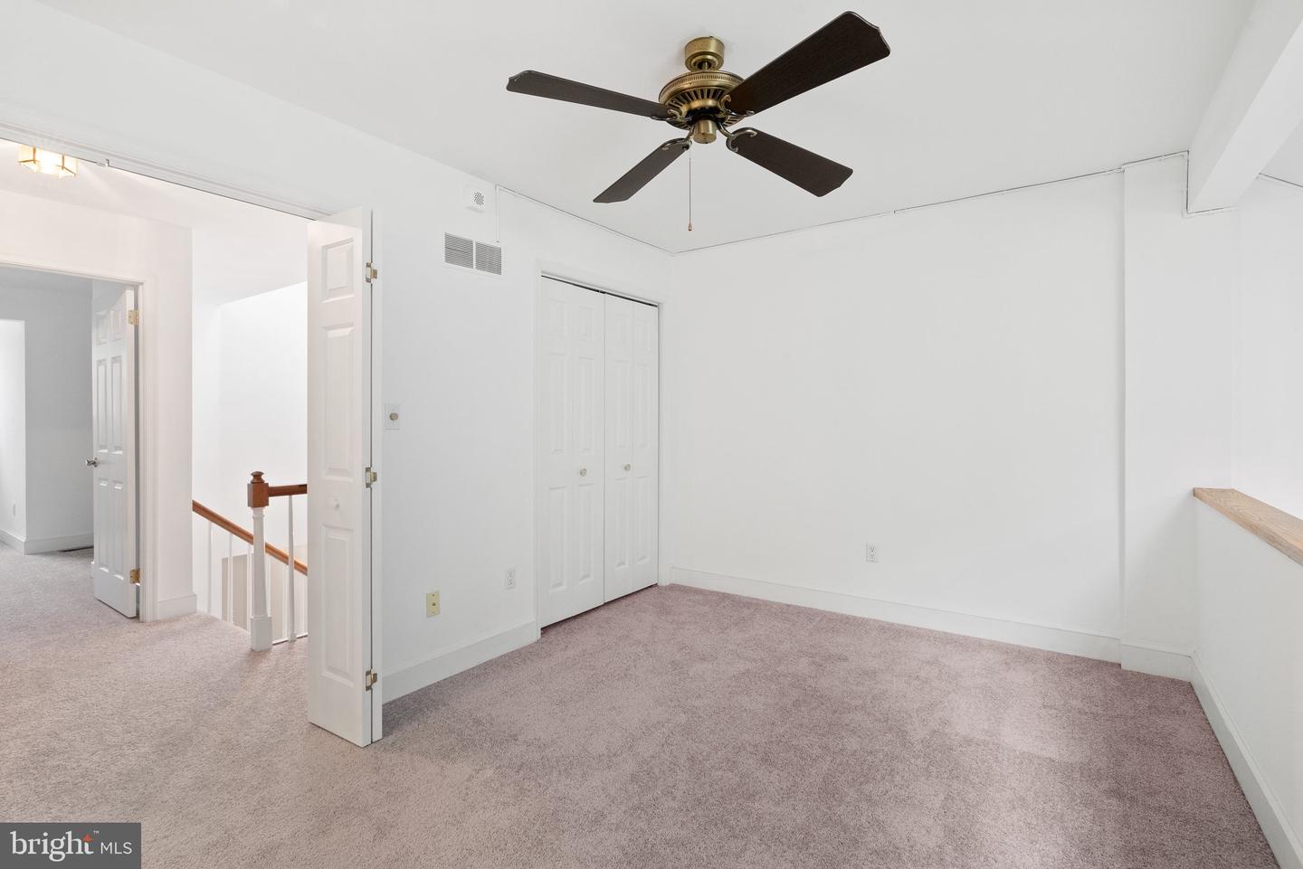 6 Marsh Woods Ln