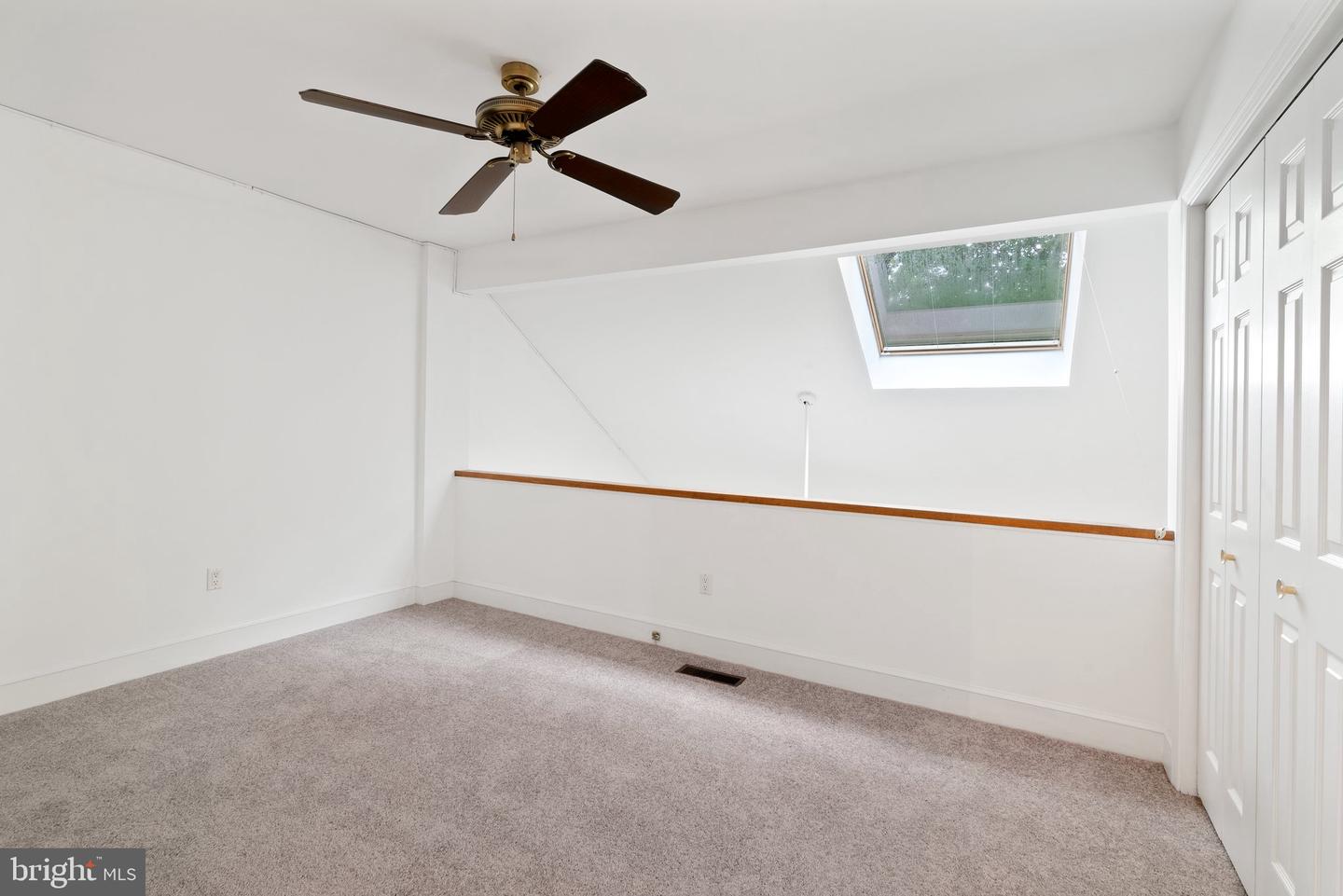 6 Marsh Woods Ln