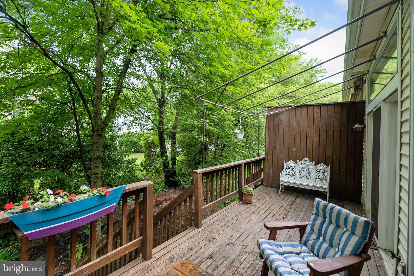 6 Marsh Woods Ln