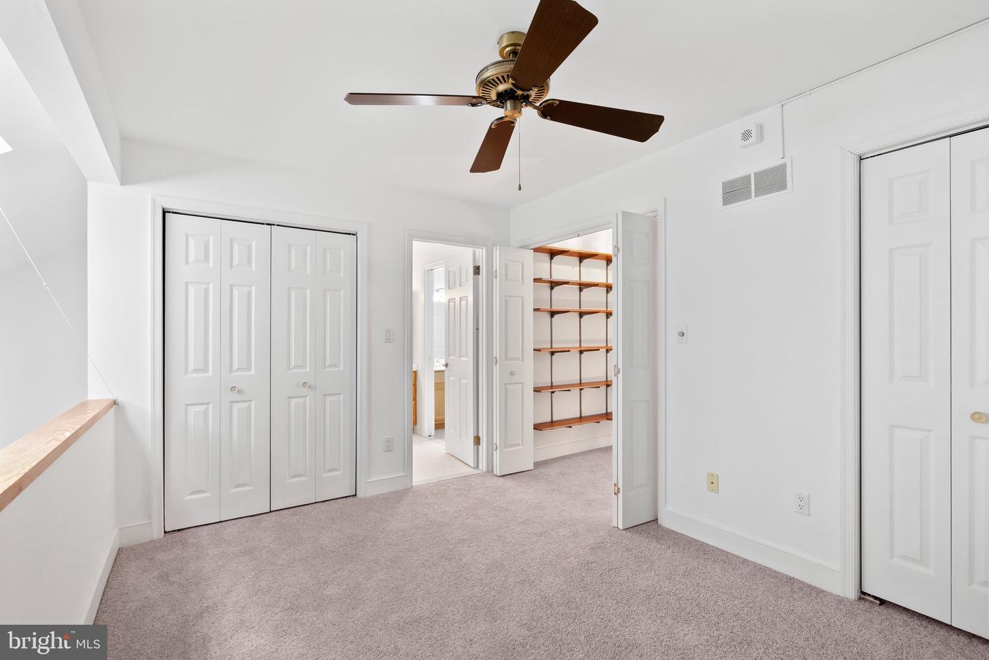 6 Marsh Woods Ln
