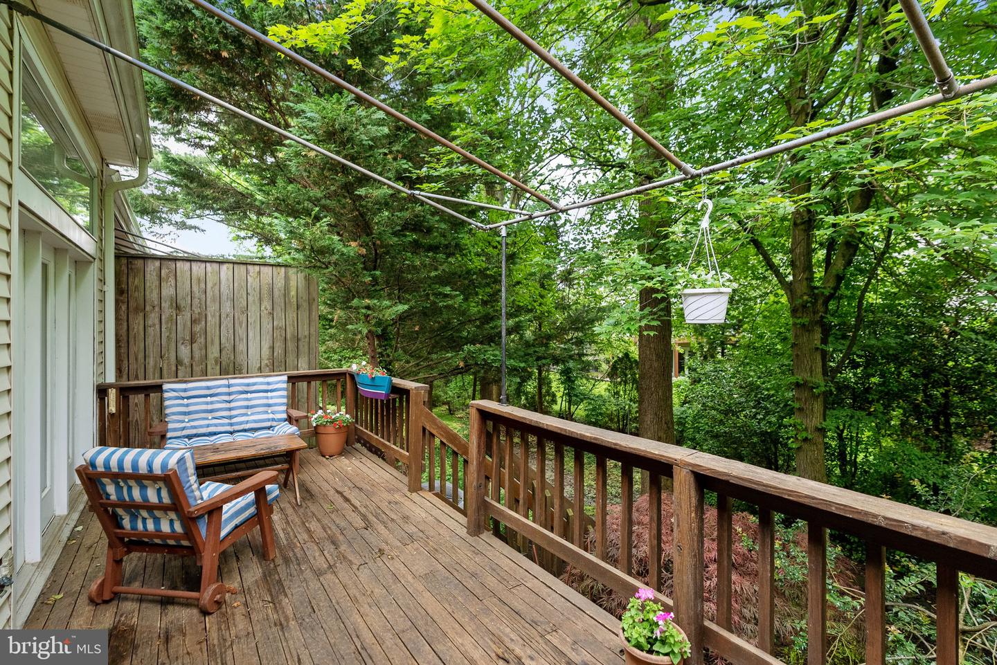 6 Marsh Woods Ln