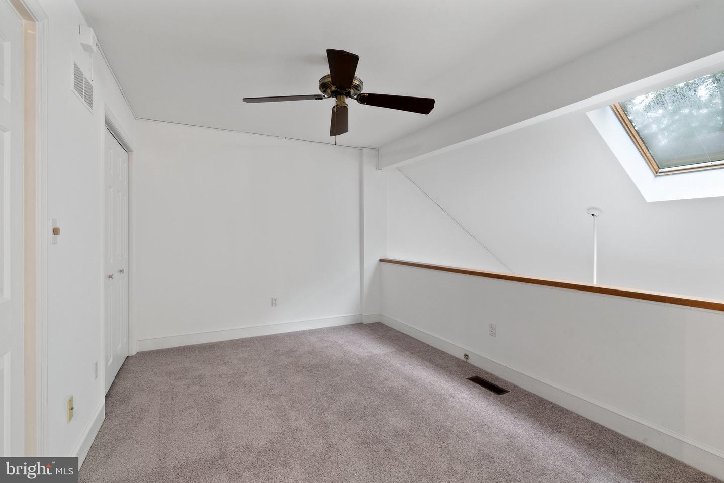 6 Marsh Woods Ln