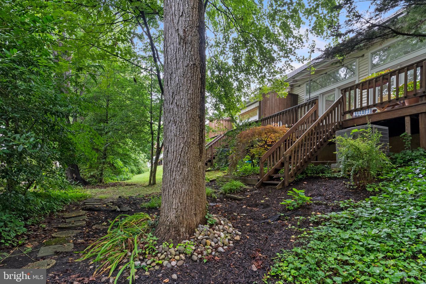 6 Marsh Woods Ln