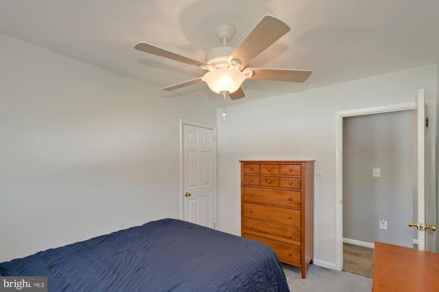 4621 Laura Dr