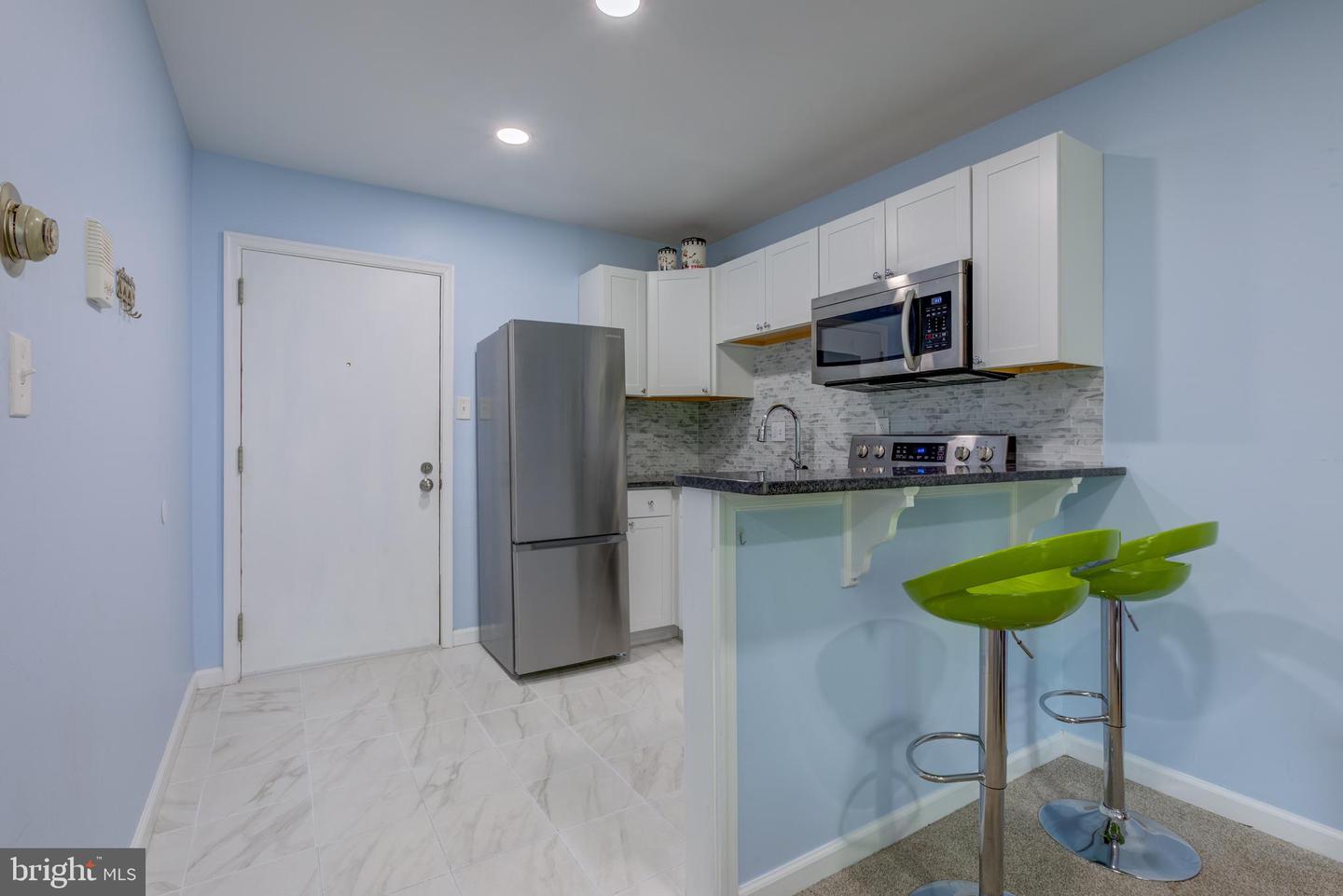 7-Unit Rockford Rd #E027