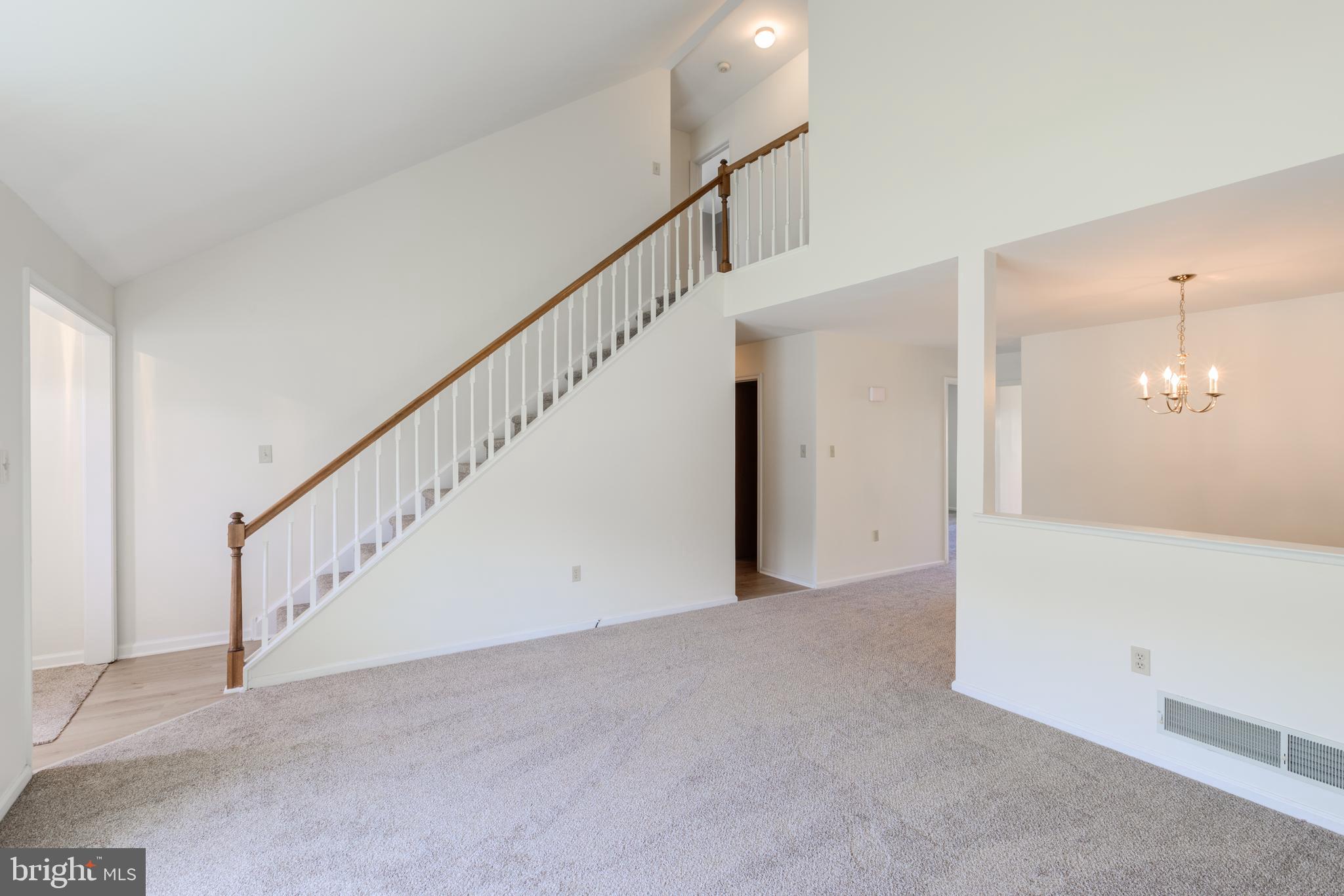 20 Green Meadow Ct