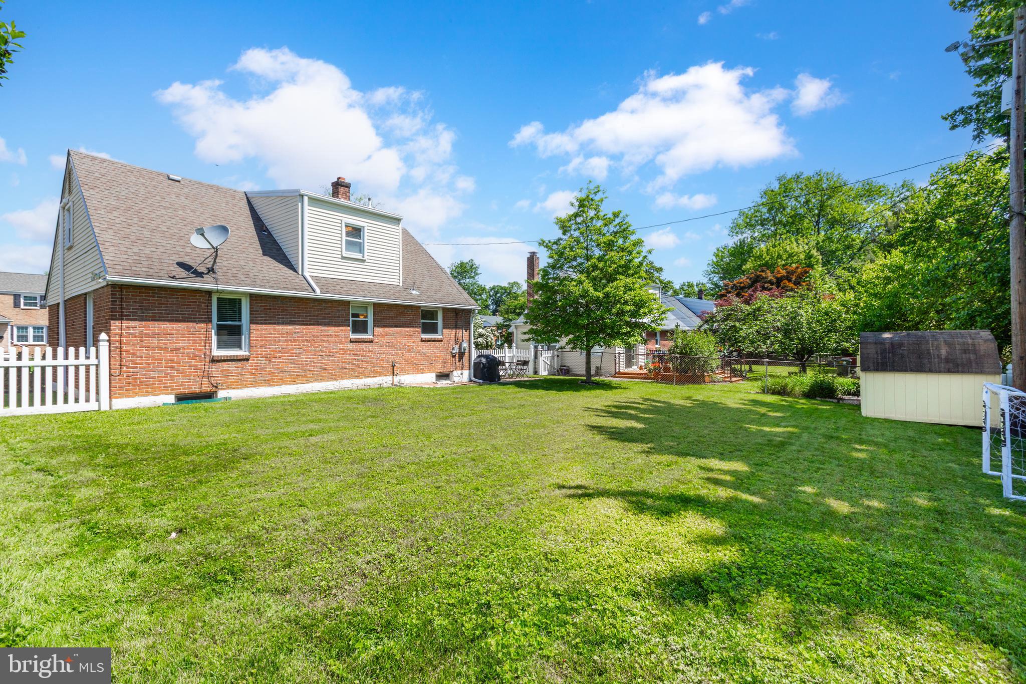 106 Waverly Rd