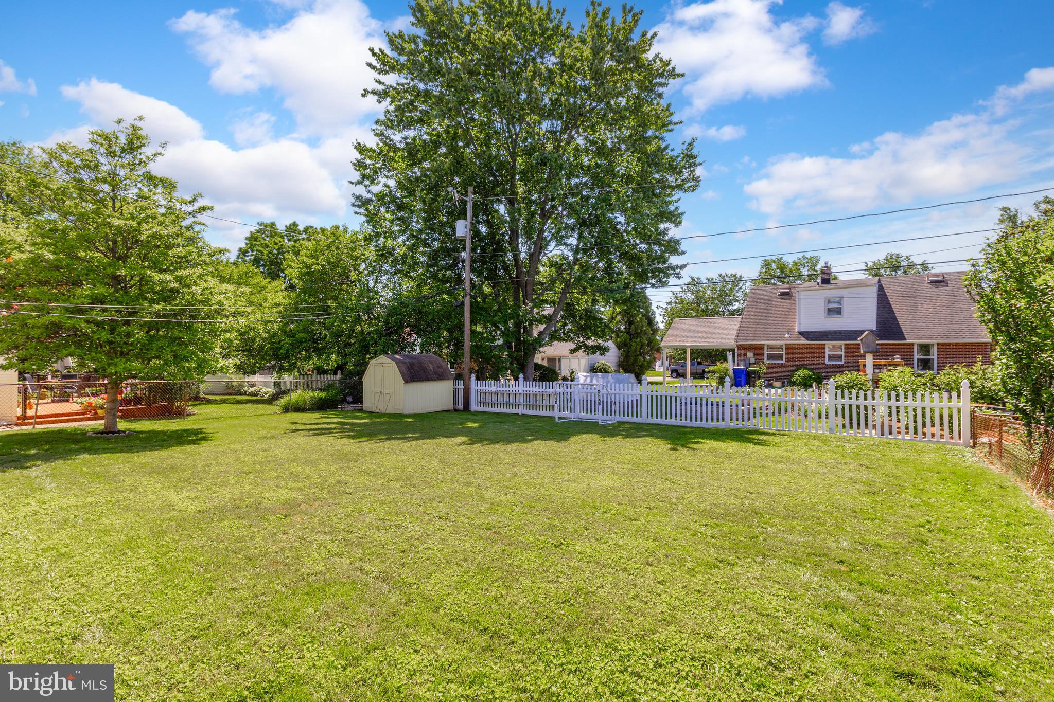 106 Waverly Rd