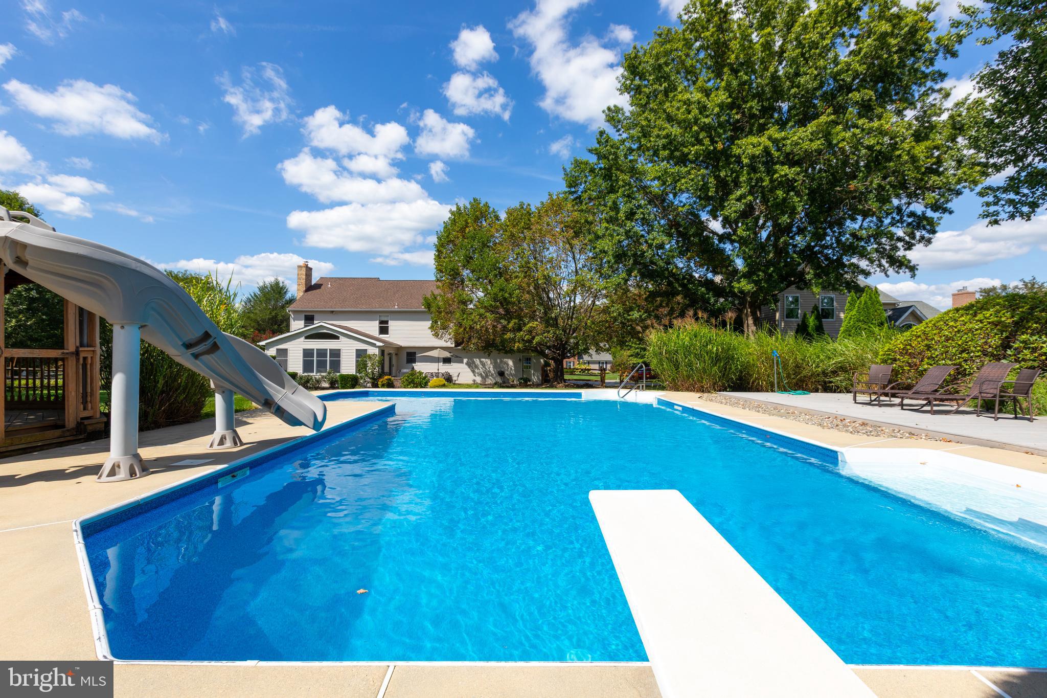 19 REVELSTONE DRIVE