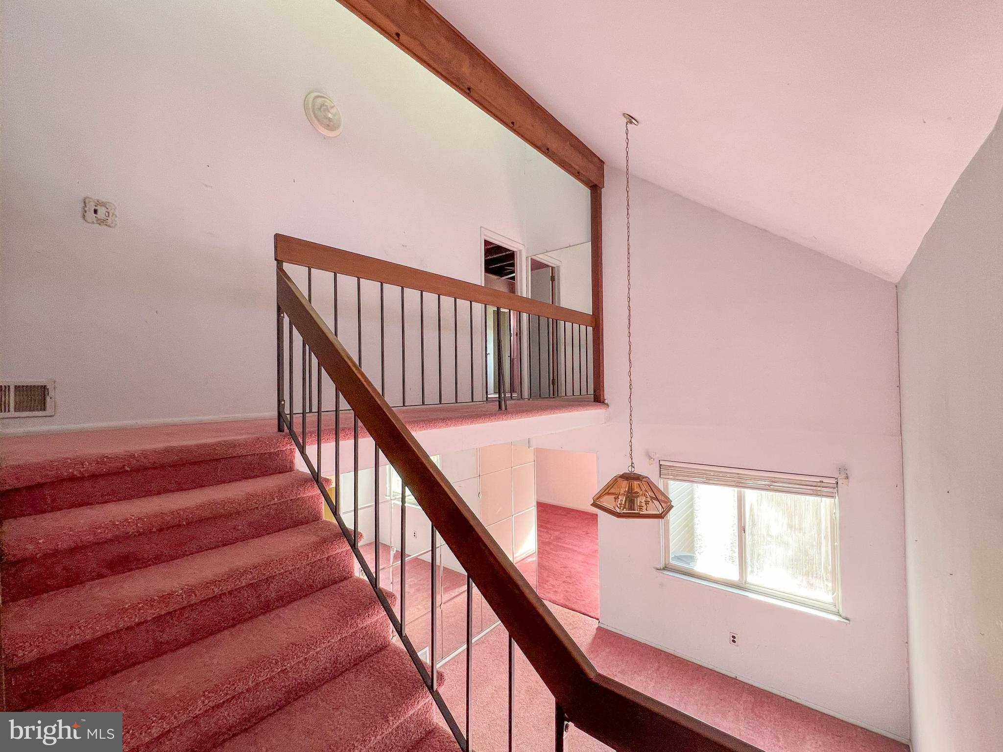 3 DUNNING COURT