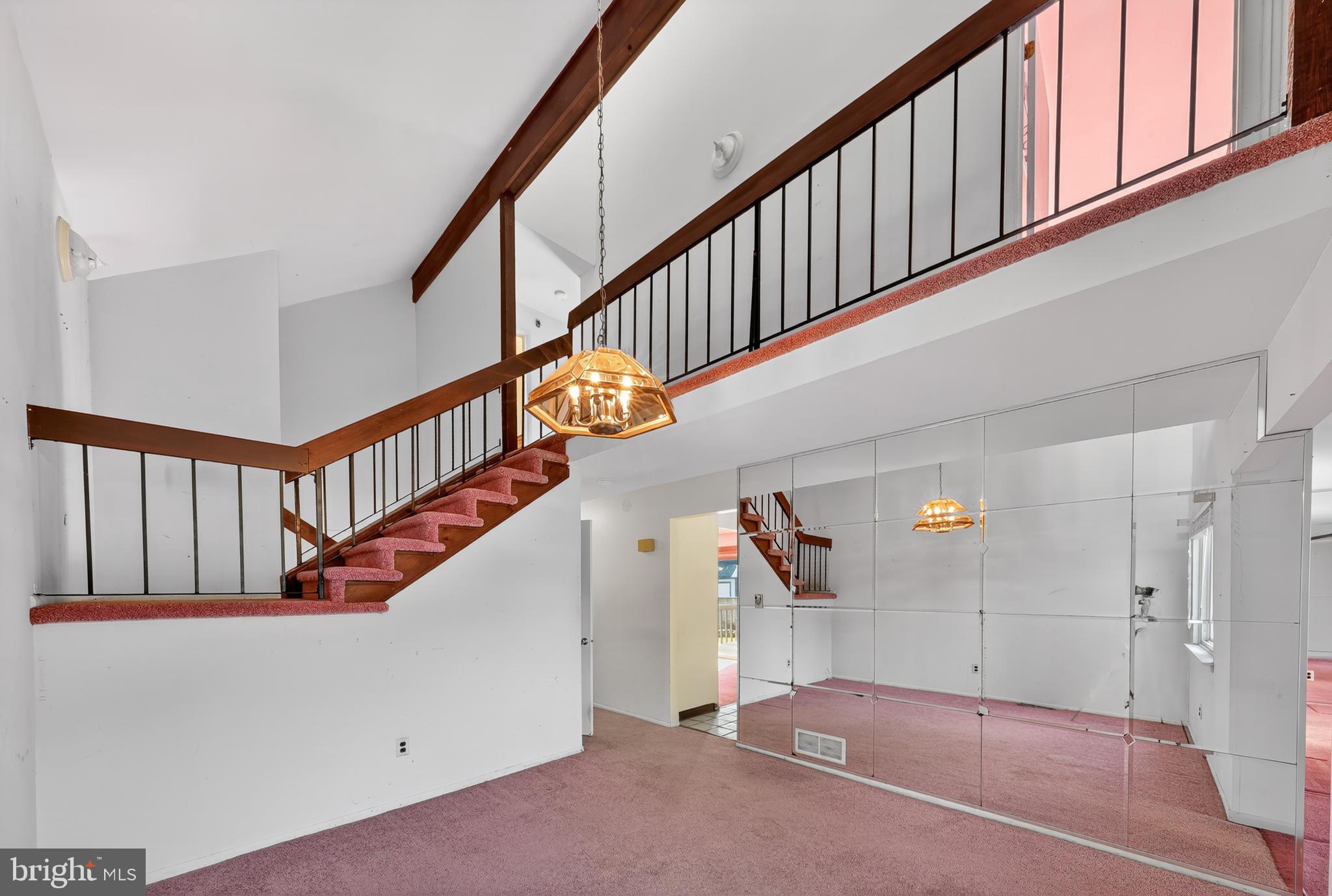 3 DUNNING COURT