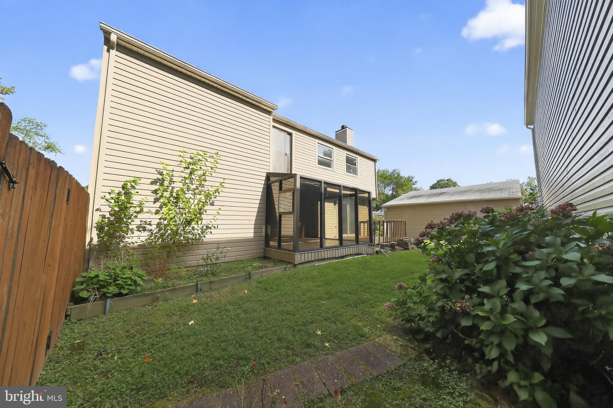 3 DUNNING COURT