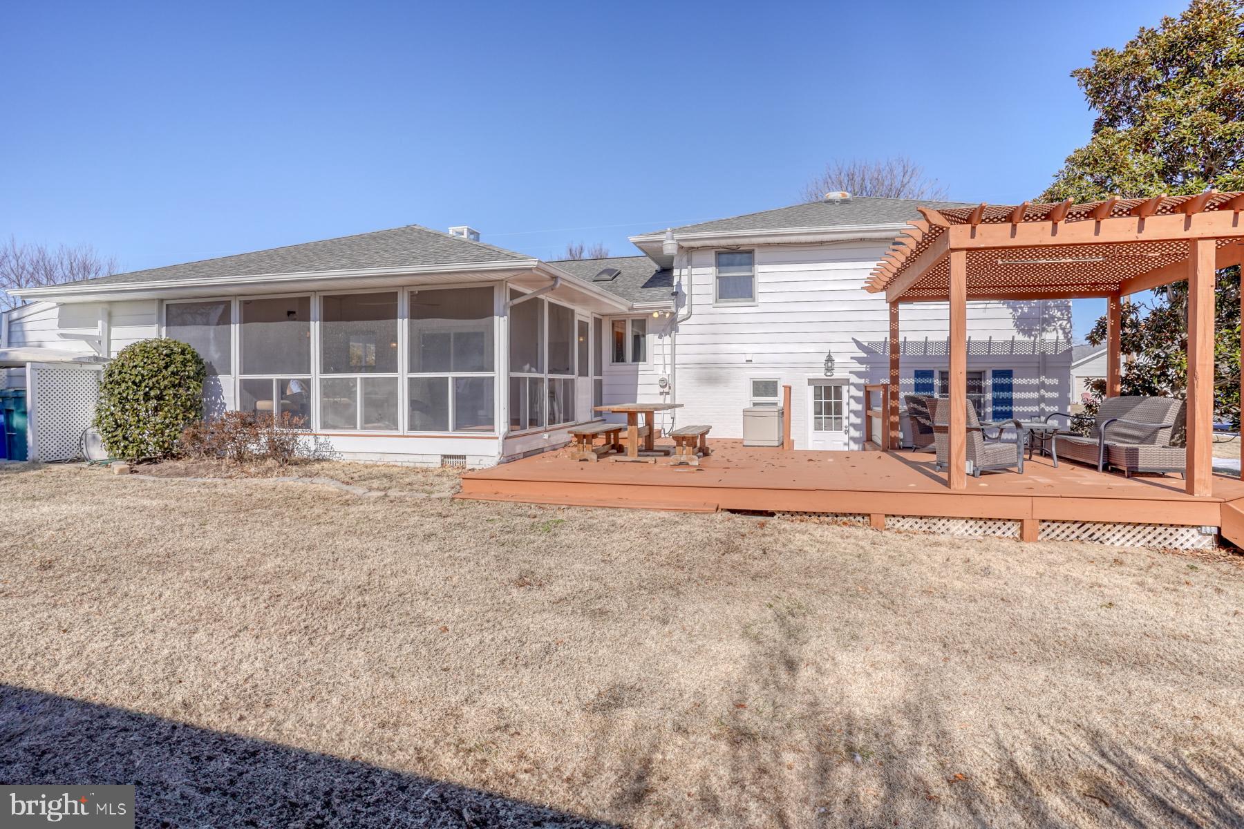 304 Dutch Rd
