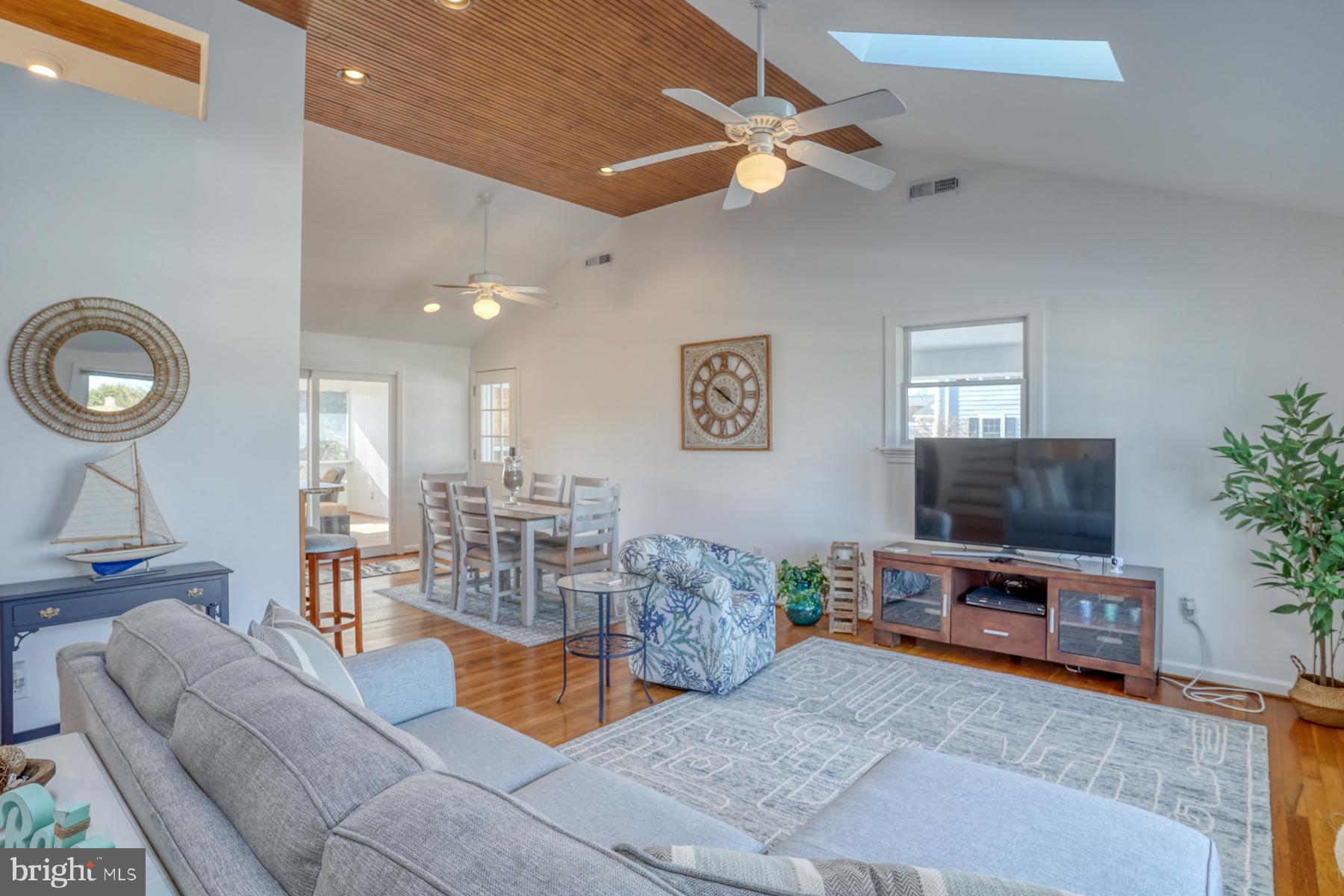 304 Dutch Rd