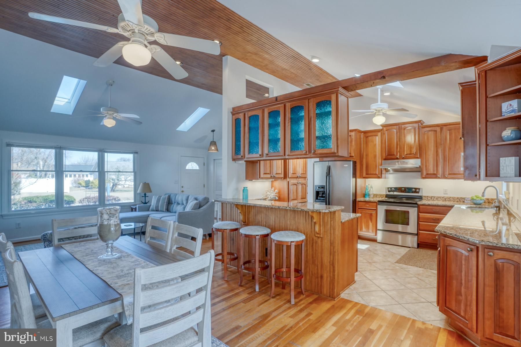 304 Dutch Rd
