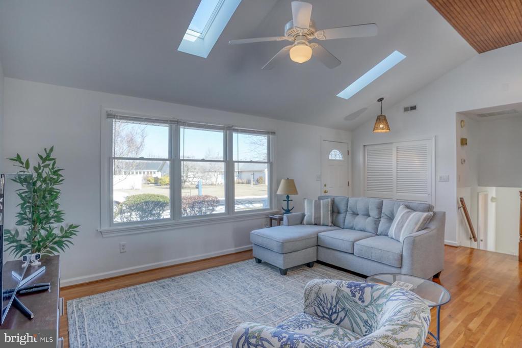 304 Dutch Rd