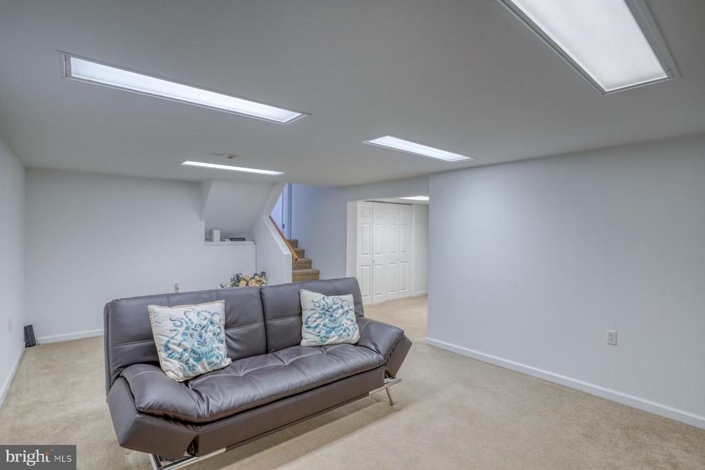 304 Dutch Rd