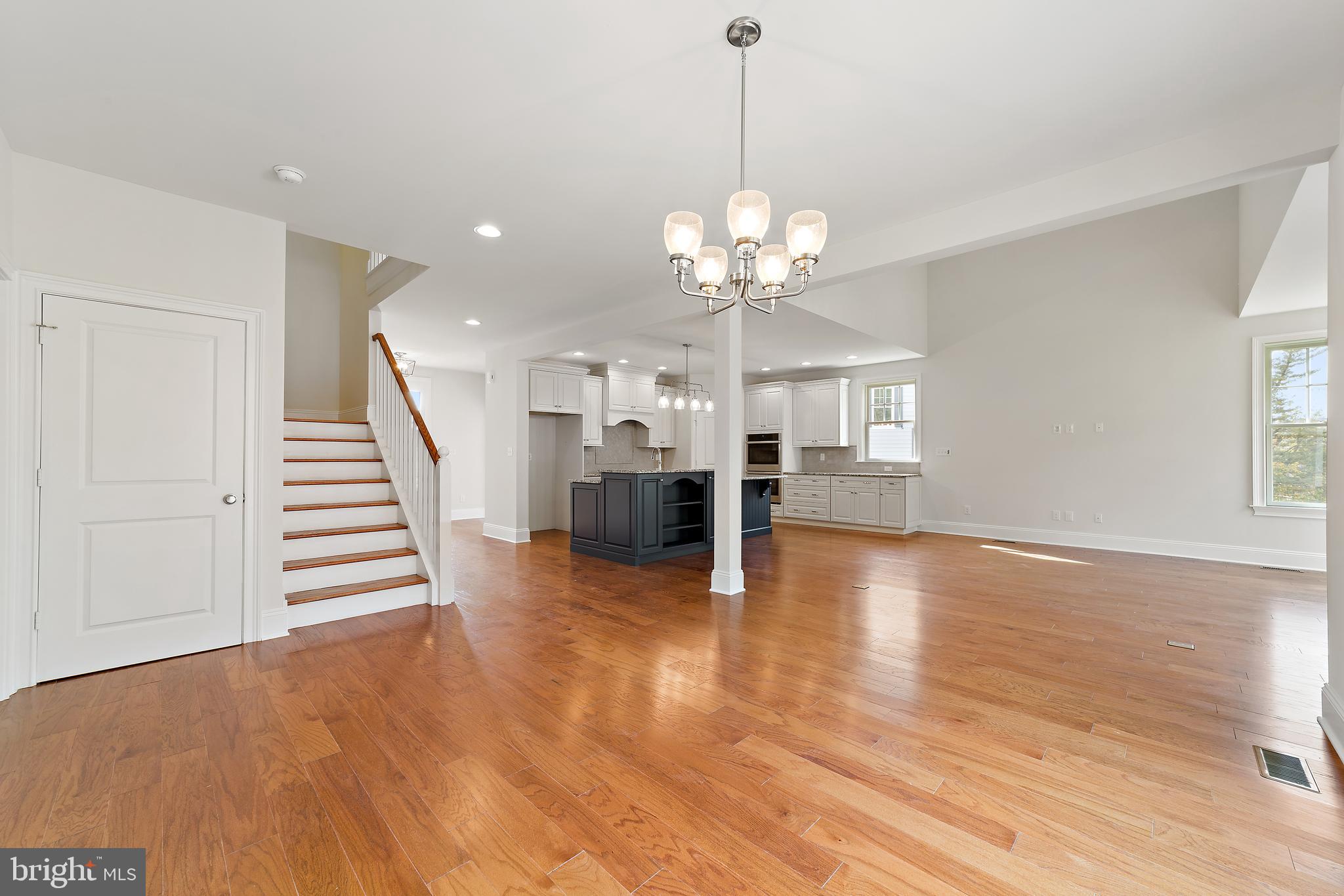 326 Merion Ct