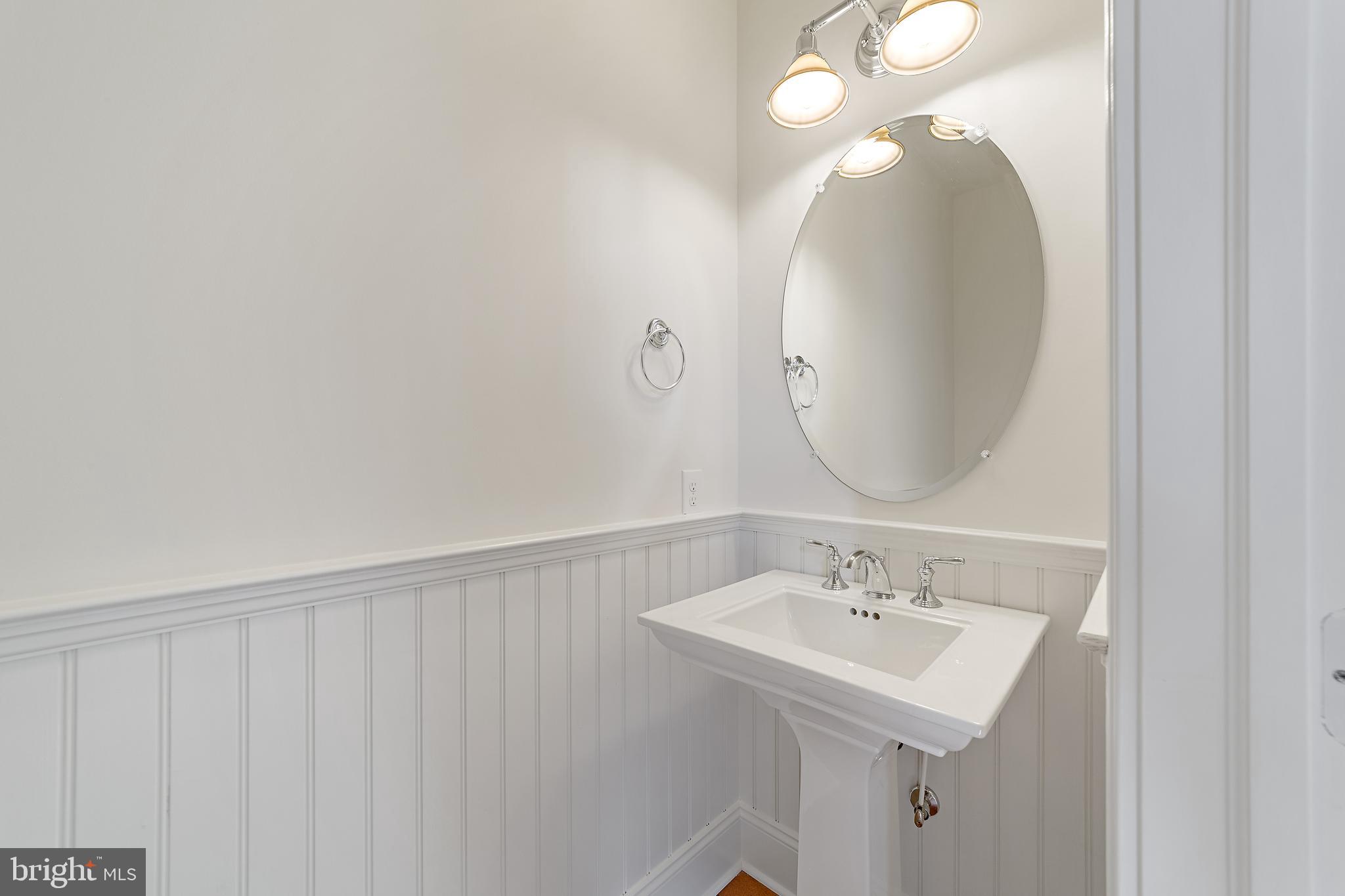 326 Merion Ct