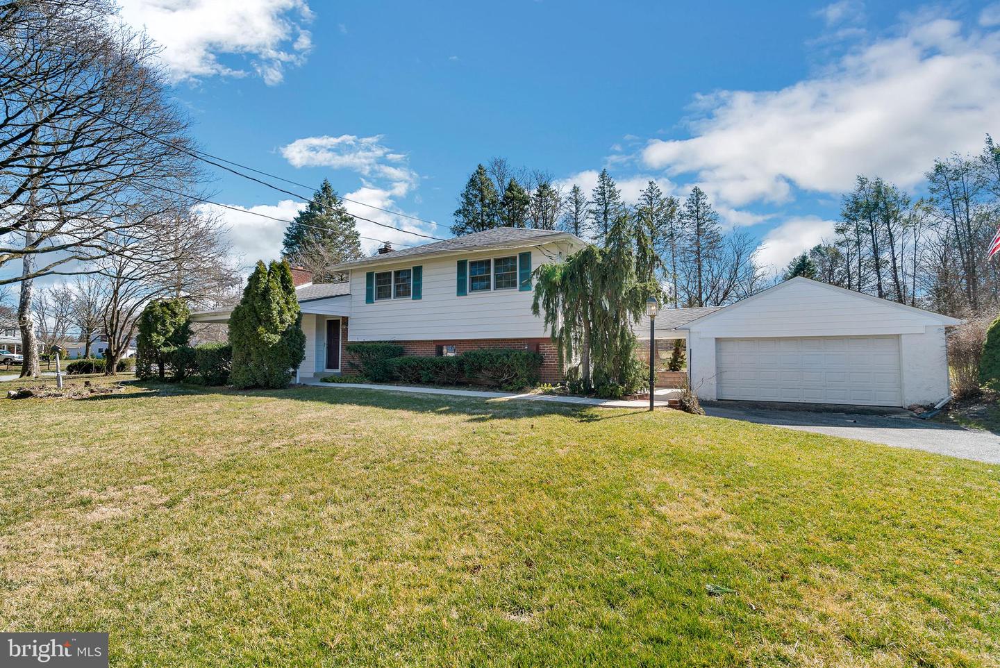 116 S Village Ave