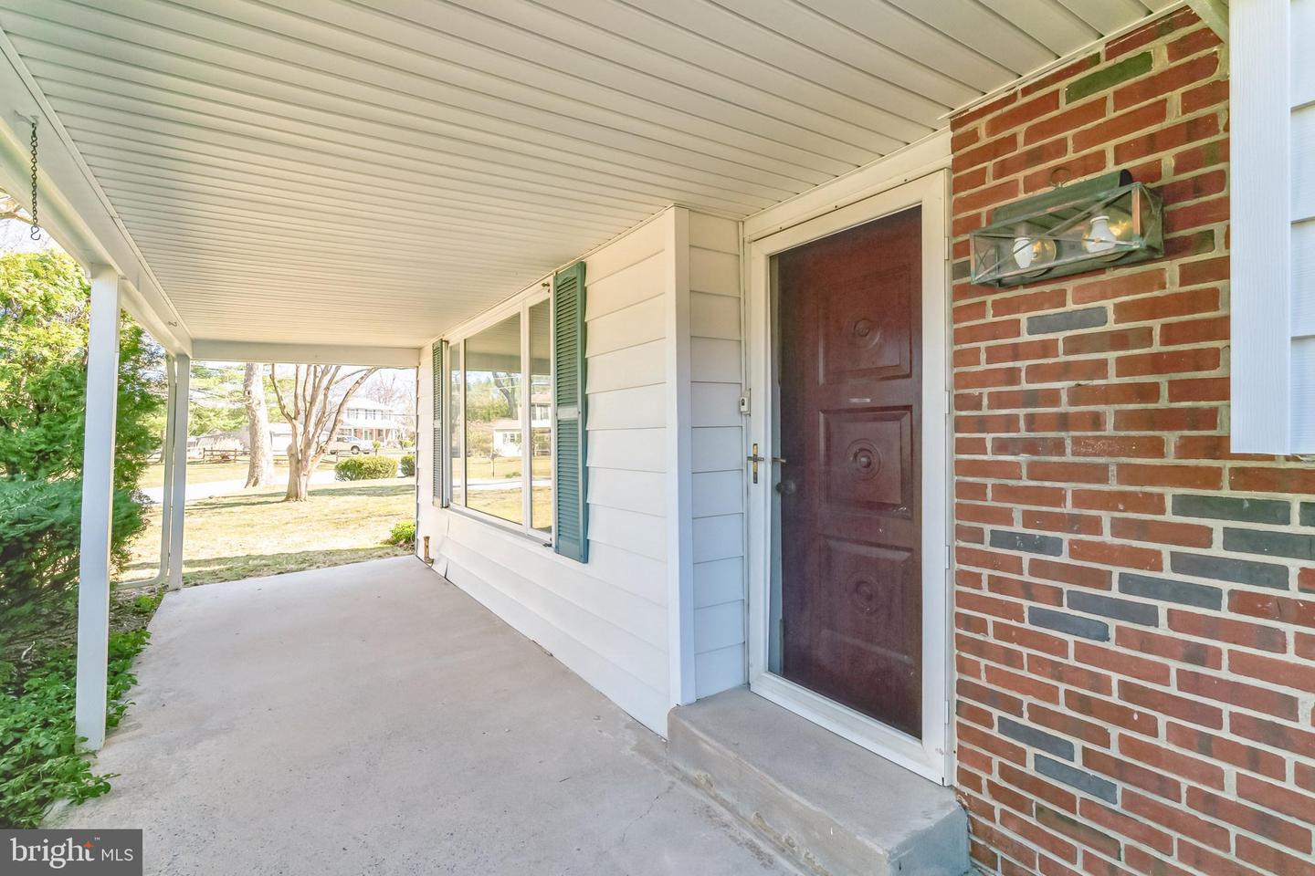 116 S Village Ave