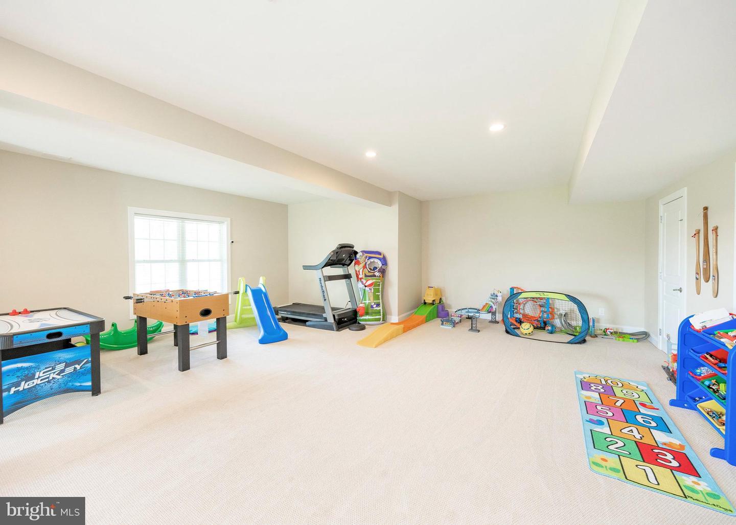 112 Bolero Dr