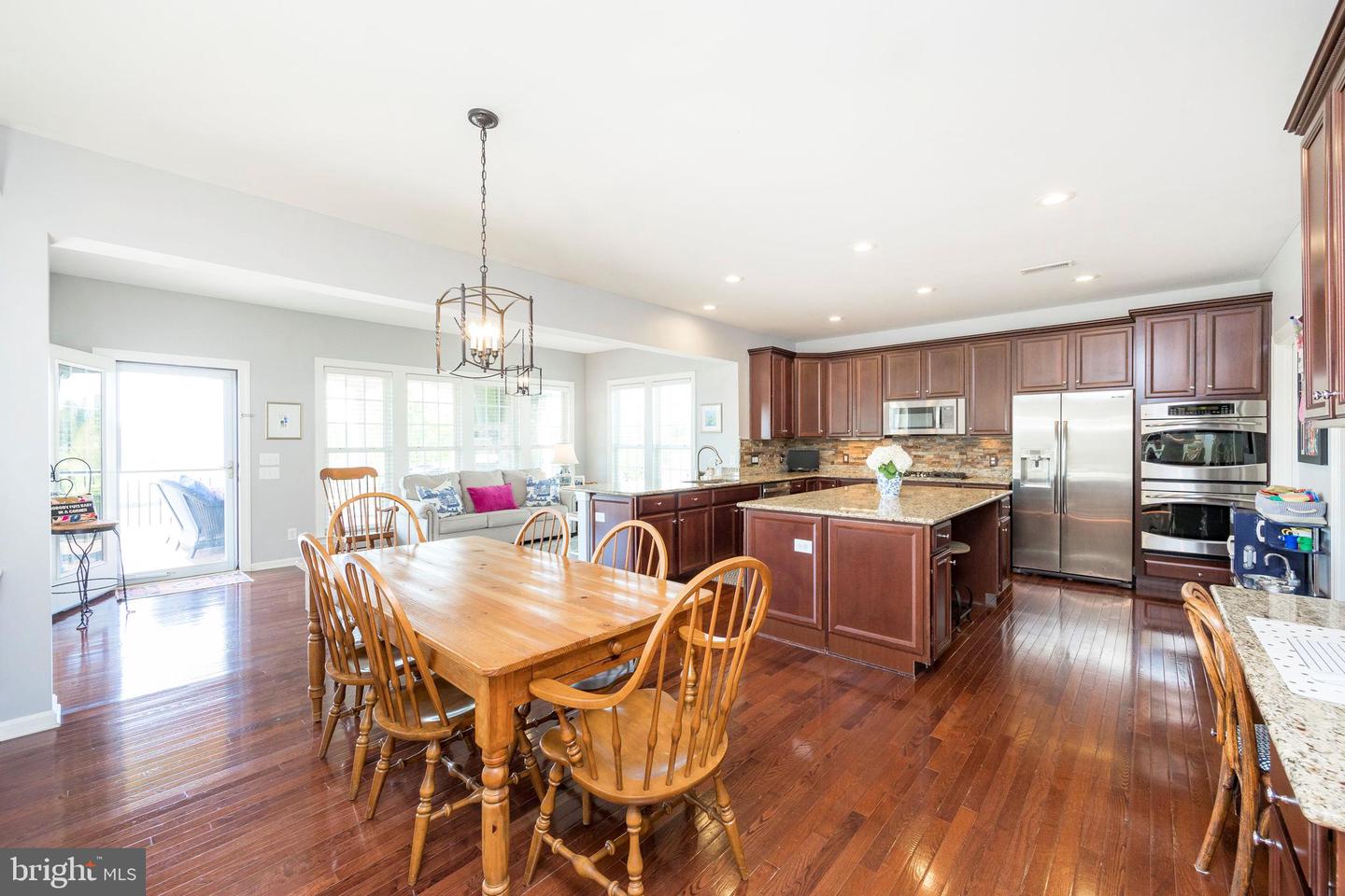 112 Bolero Dr