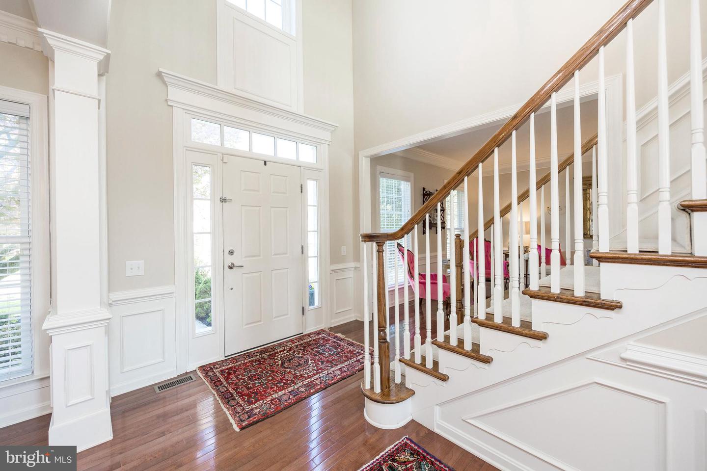 112 Bolero Dr