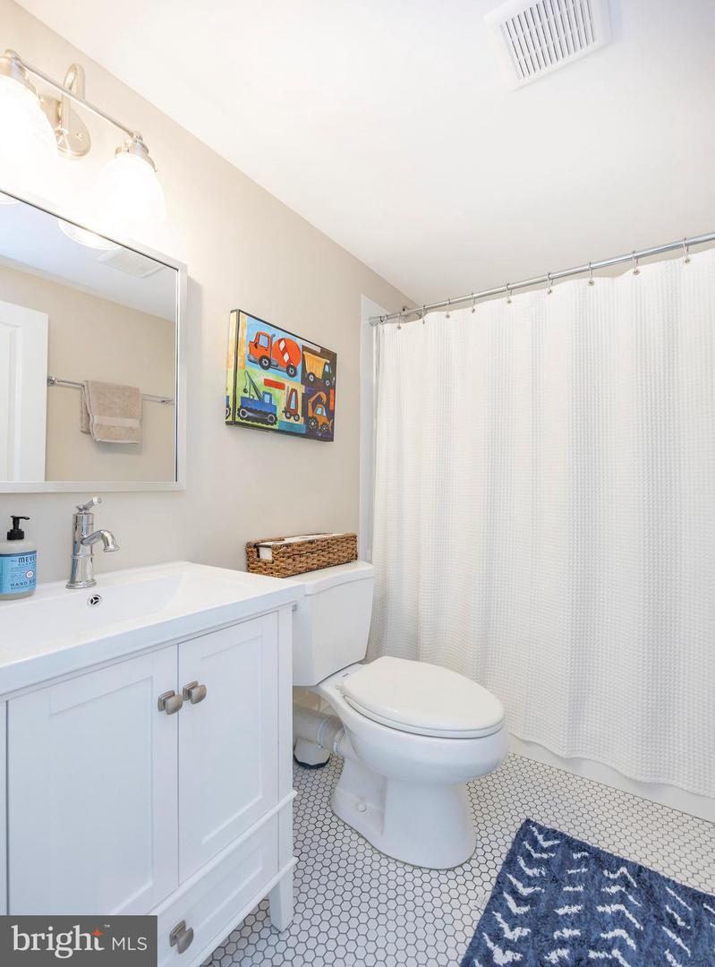 112 Bolero Dr