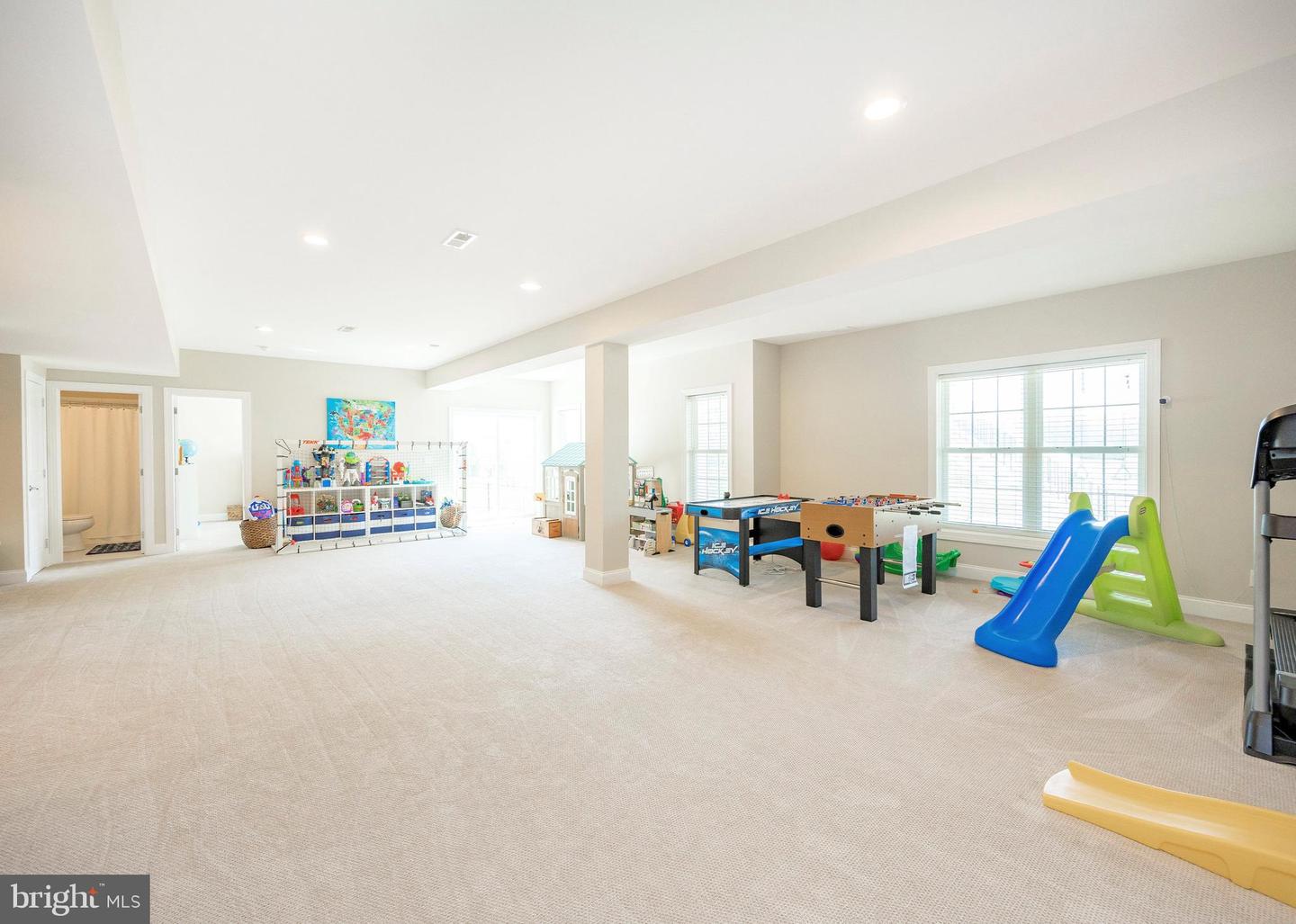 112 Bolero Dr