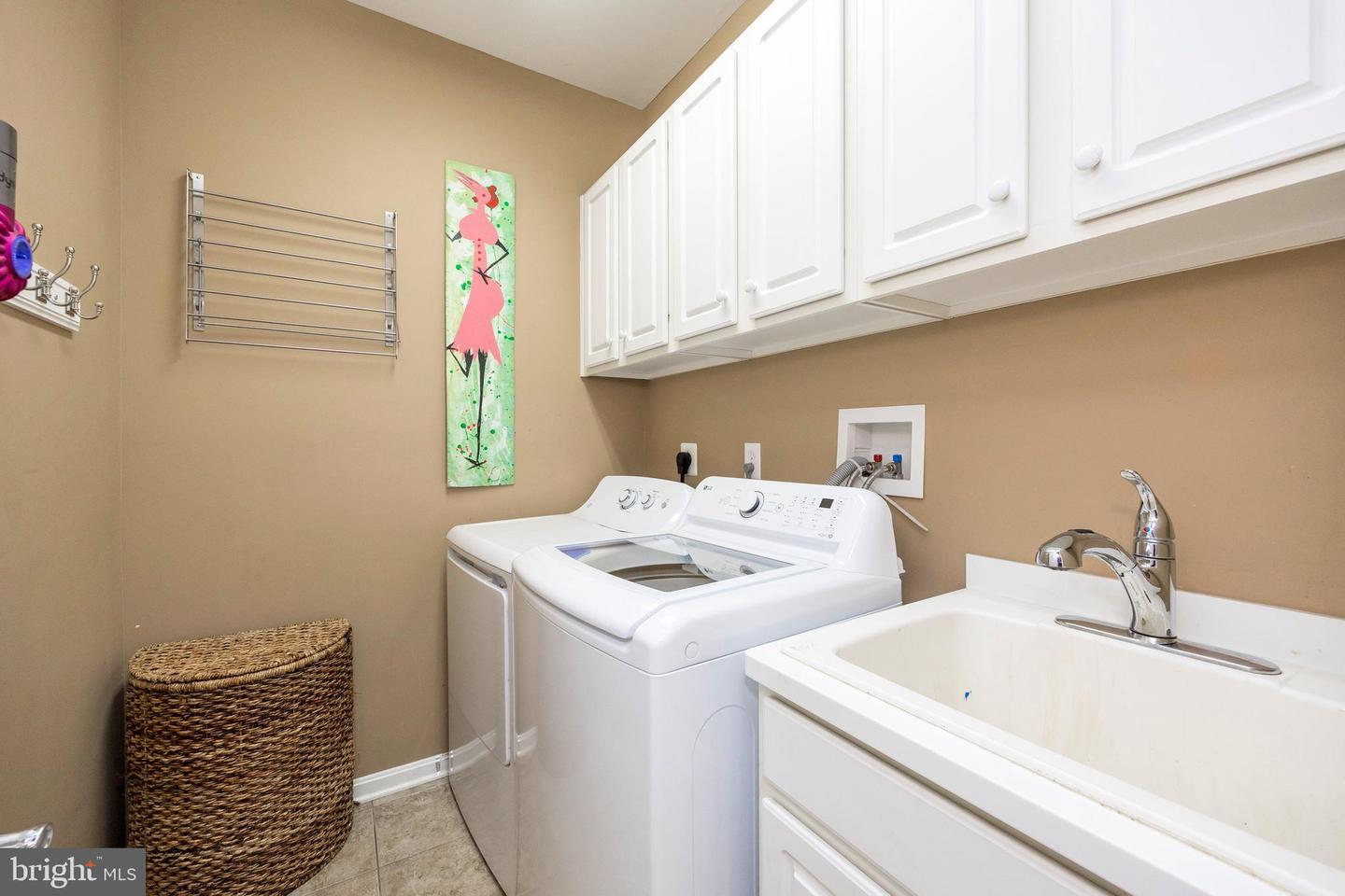 112 Bolero Dr