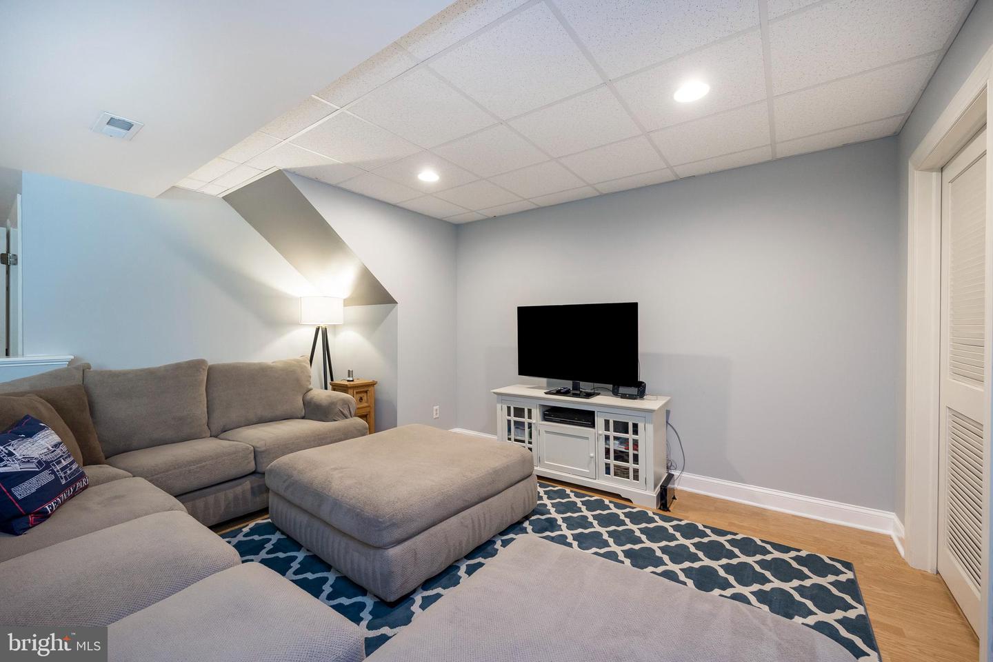312 Lea Dr
