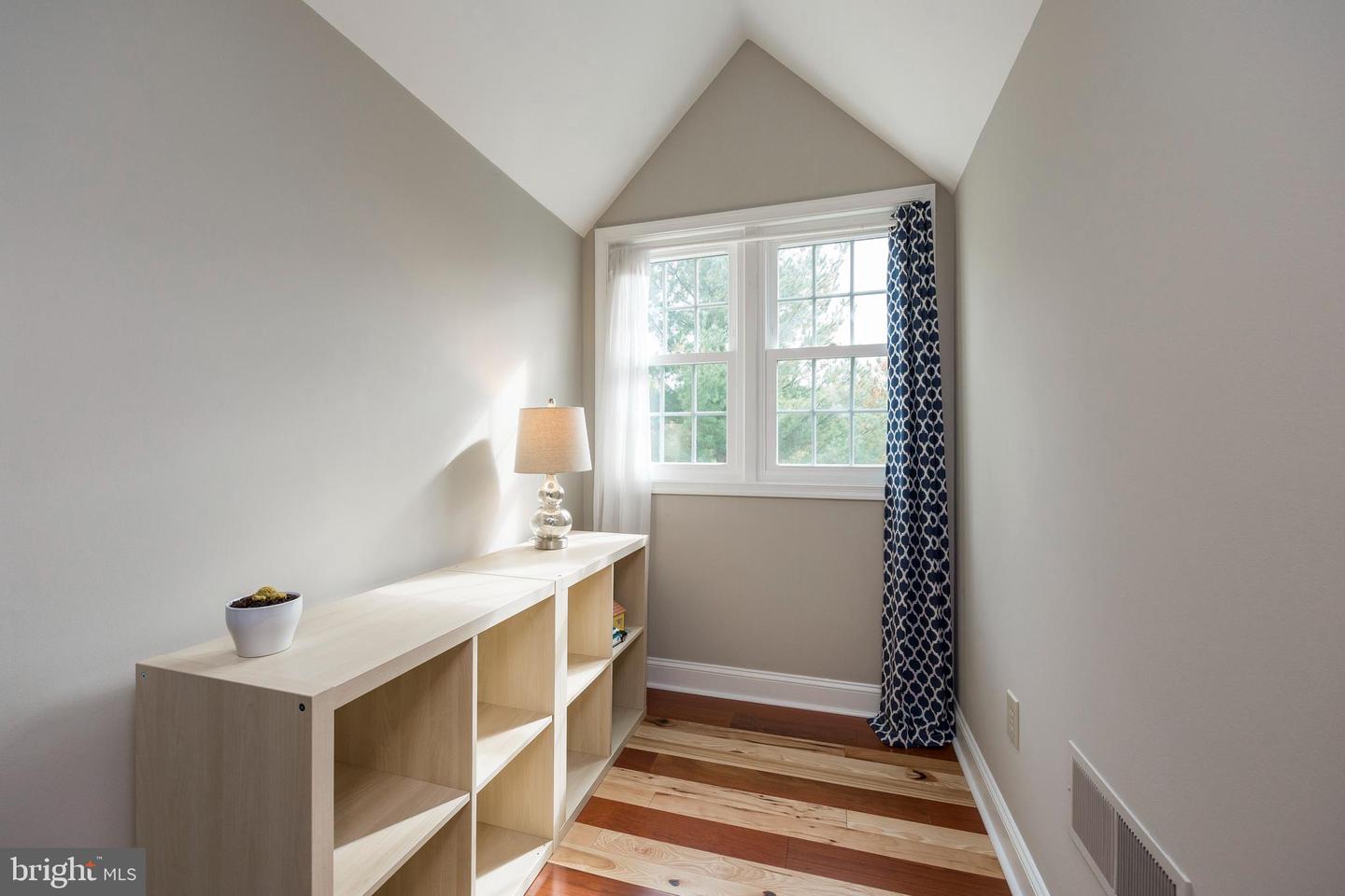 312 Lea Dr