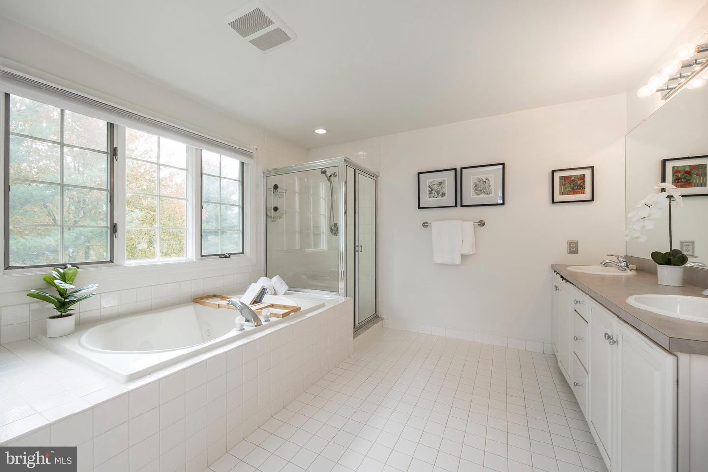 312 Lea Dr