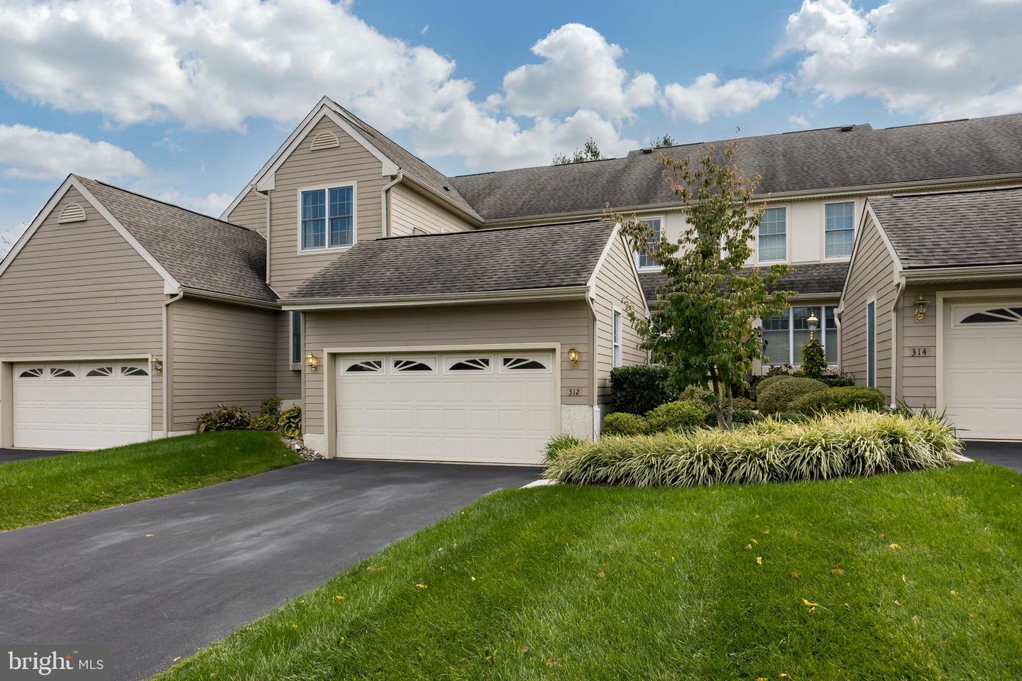 312 Lea Dr