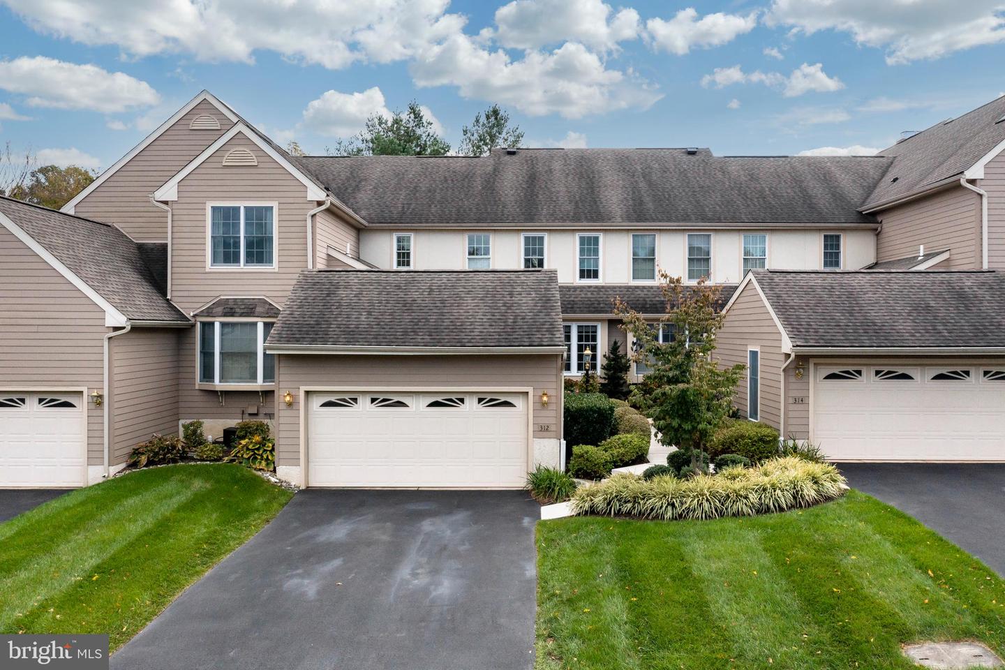312 Lea Dr