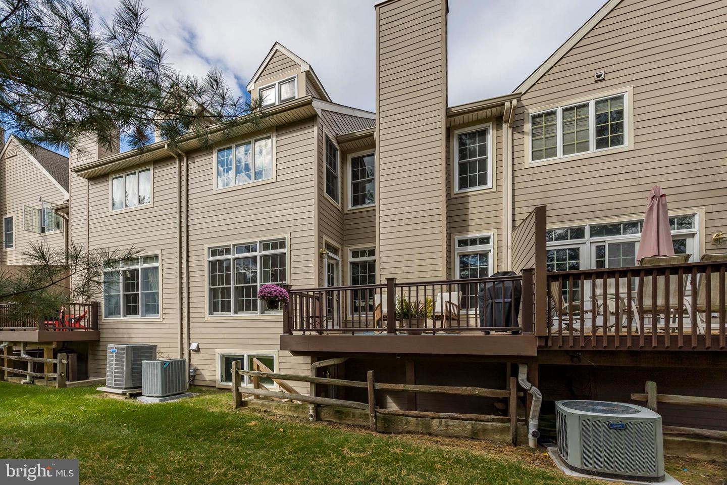 312 Lea Dr