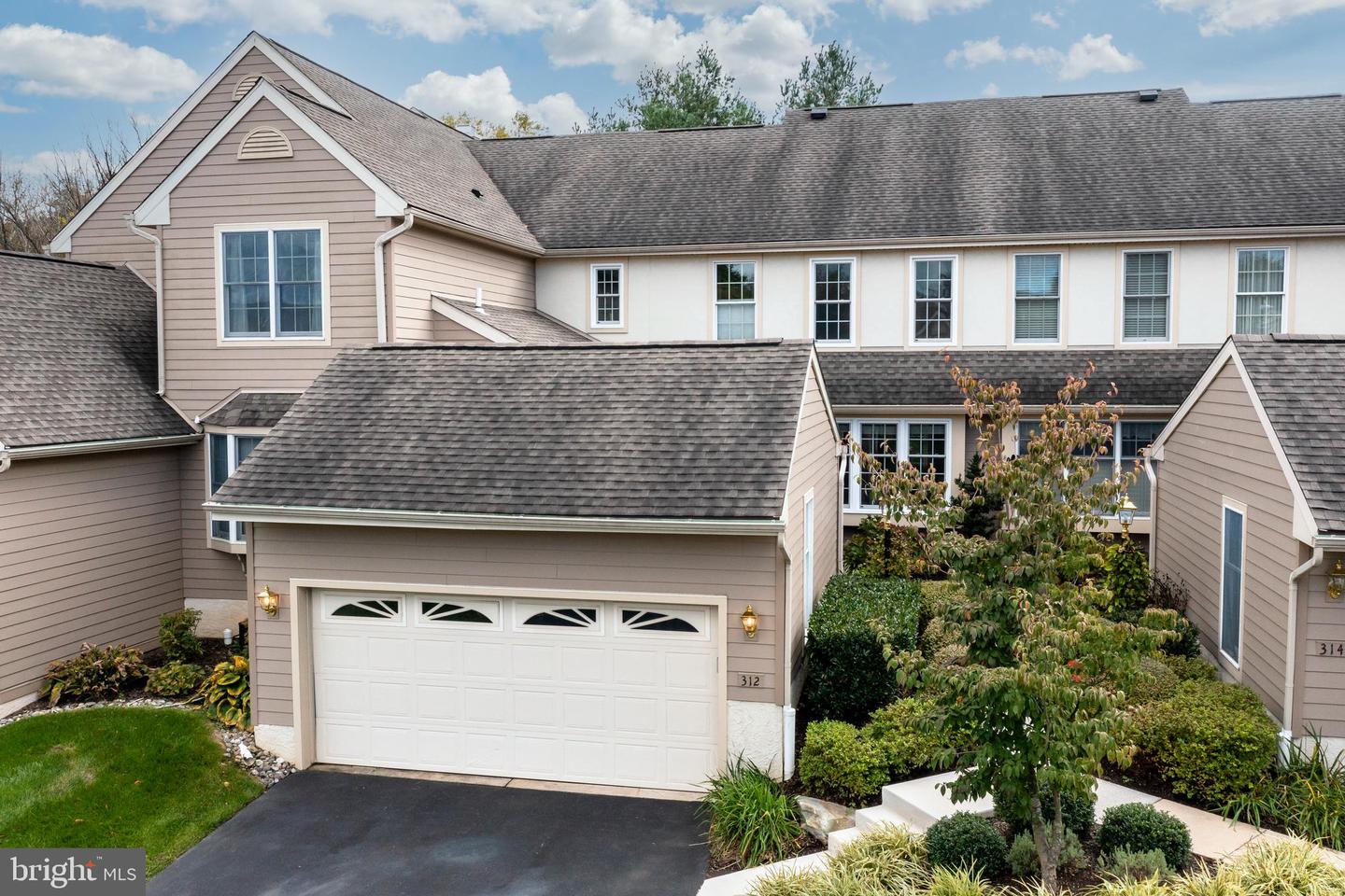 312 Lea Dr