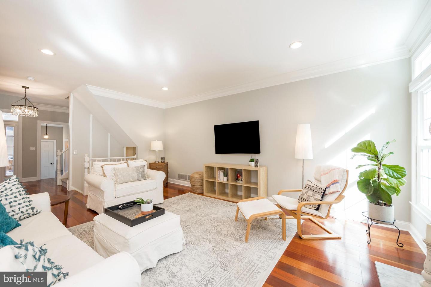 312 Lea Dr