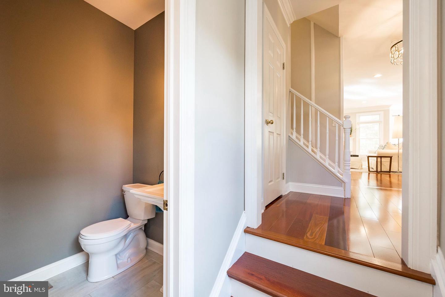 312 Lea Dr