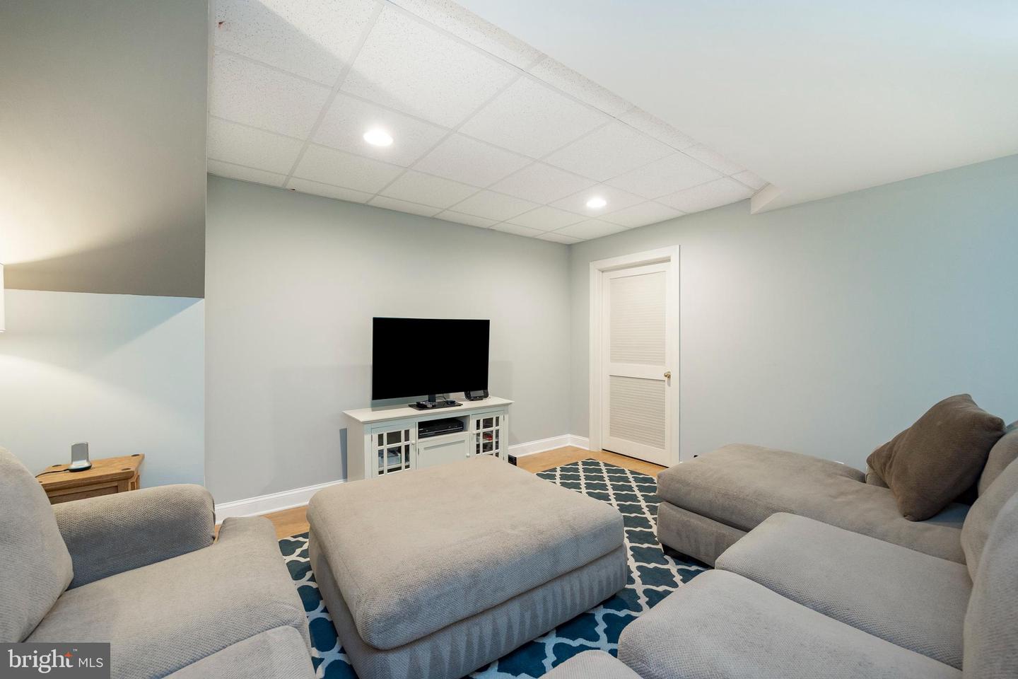 312 Lea Dr