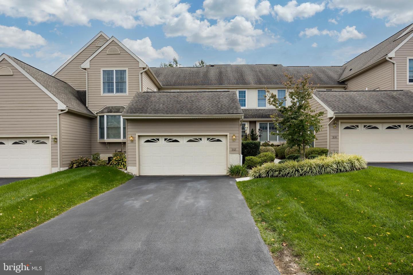 312 Lea Dr
