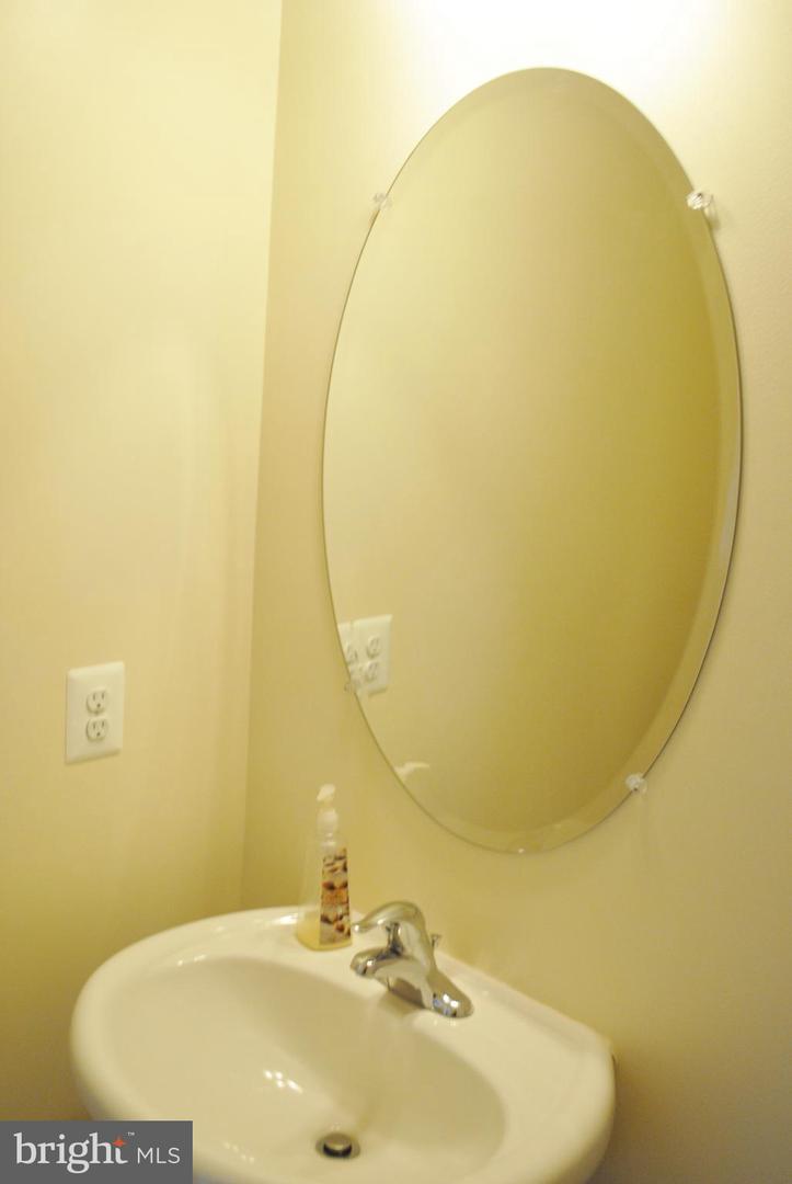 345 Elizabeth Dr